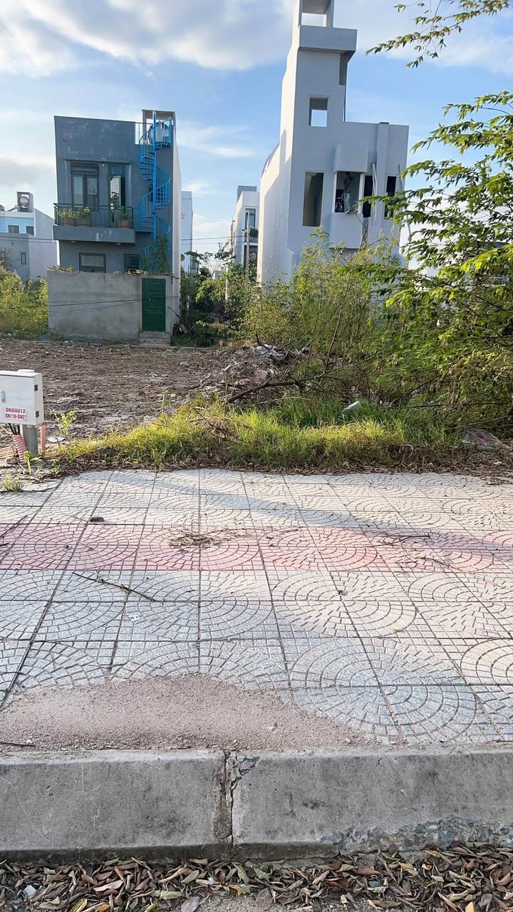 Đất nền Hòa Xuân 110m² giá thỏa thuận - Lô đẹp, hướng Đông Nam!