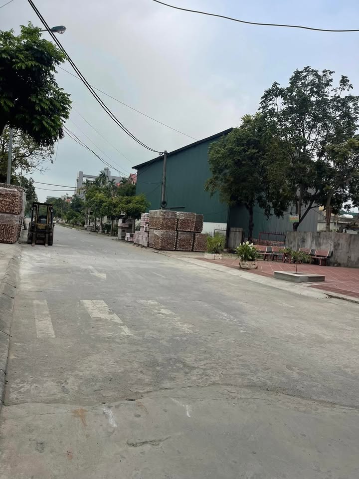 Đất thổ cư Thị trấn Gia Lộc 74.4m² giá chỉ 1.1 tỷ - Cơ hội vàng cho nhà đầu tư!