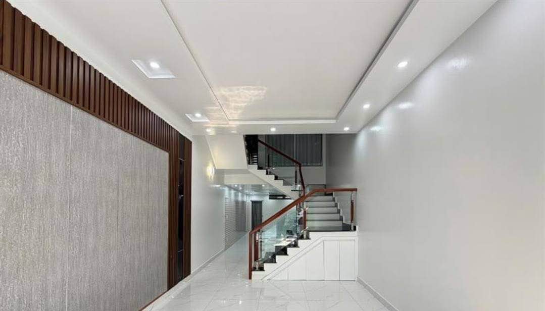 Bán nhà mặt tiền Lê Hồng Phong, Hải An, 60m² giá 7,98 tỷ - Thiết kế hiện đại, kinh doanh thuận lợi!