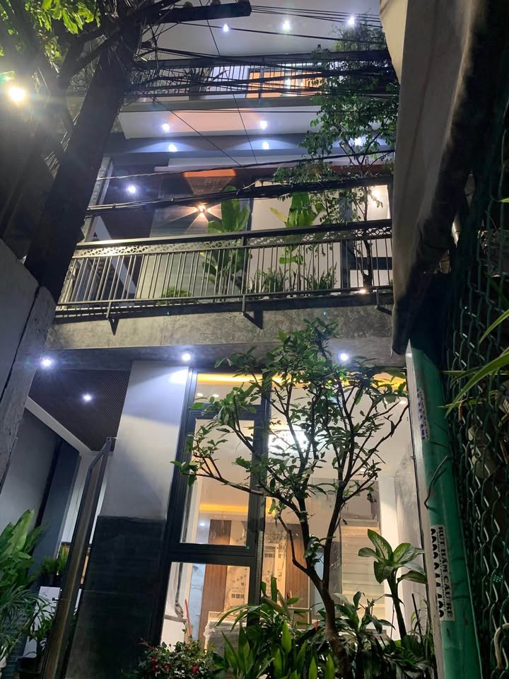 Nhà 3 tầng tại Quận Thanh Khê 61m² giá 5 tỷ - Thiết kế thoáng mát, gần trung tâm