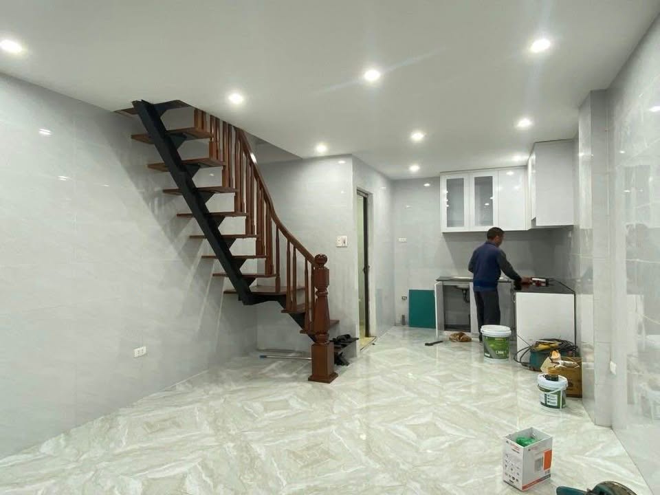 Nhà phố Vĩnh Tuy, 28m² giá 3.5 tỷ - Dân xây chắc chắn, ở ngay!