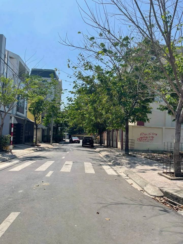 Đất nền nhà phố Hiệp Hòa Biên Hòa 85m² giá 5.8 tỷ - Vị trí đắc địa, sổ hồng riêng!