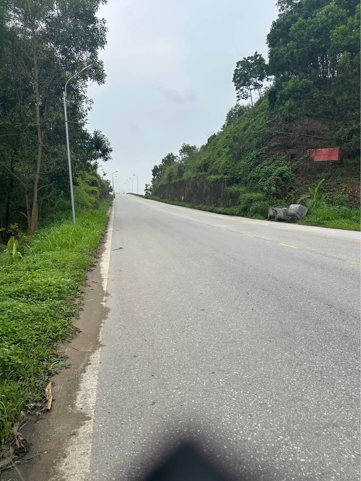 Đất thổ cư Thôn 9, Tân Long, Yên Sơn 17.400m² giá 2.9 tỷ - Đường bê tông ô tô vào tận nơi!