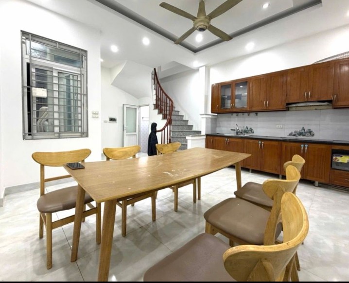 Nhà đẹp 5 tầng tại Mỹ Đình 161m² giá 8 tỷ - Sẵn sàng vào ở ngay!