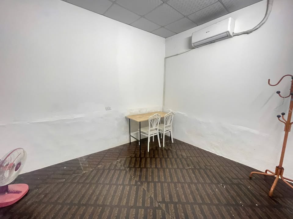 Phòng cho thuê 1.5 triệu tại Ngõ 296 Lĩnh Nam - Tiện nghi đầy đủ, sẵn sàng vào ở!