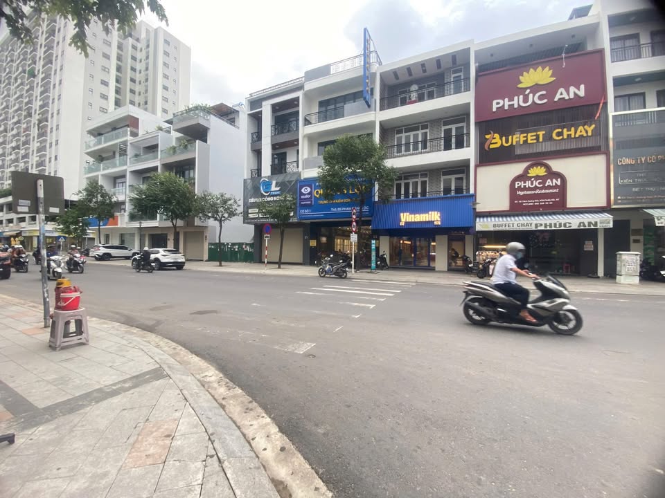 Nhà phố 4 tầng KĐT VCN Phước Hải Nha Trang 130m² giá 26.5 tỷ - Đầu tư sinh lời ngay!