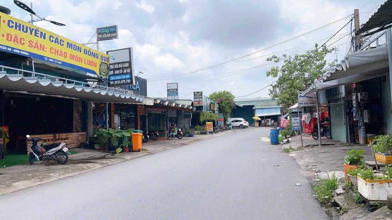 Nhà phố 300m² tại KDC Thuận Giao, Bình Dương giá 11 tỷ - Đầu tư sinh lời ổn định!