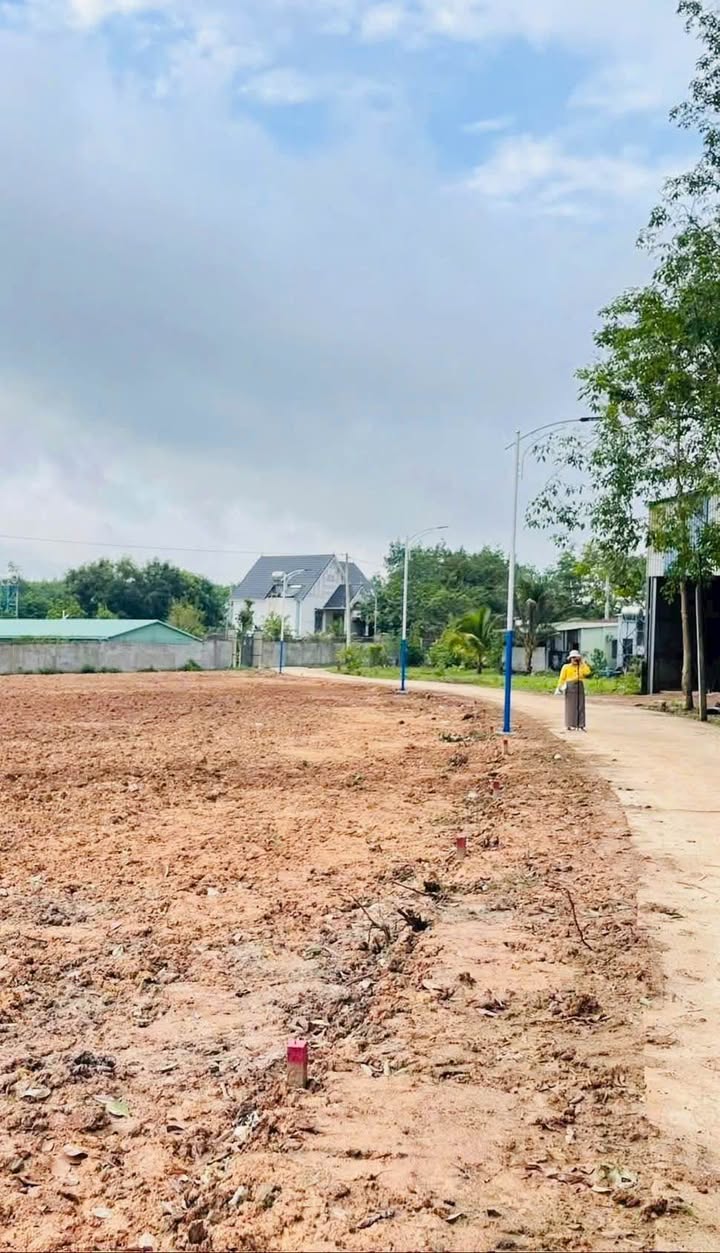 Đất nền 200m² tại Thuận An, Bình Dương - Giá chỉ 220 triệu, sổ hồng chính chủ!