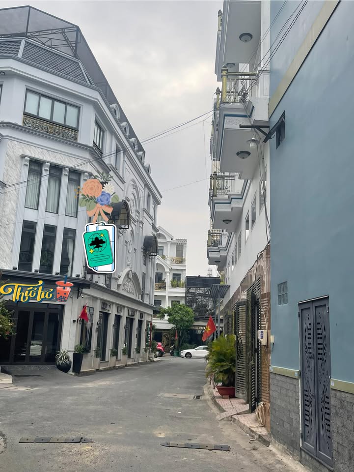 Nhà phố Nguyễn Ảnh Thủ, Quận 12 - 388m² giá 11 tỷ - Nhà mới có thang máy!