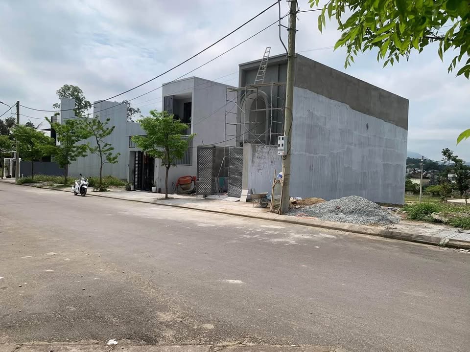 Đất nền Kqh Bàu Vá 80m² giá 2.7 tỷ - Vị trí cao ráo, không ngập lụt!