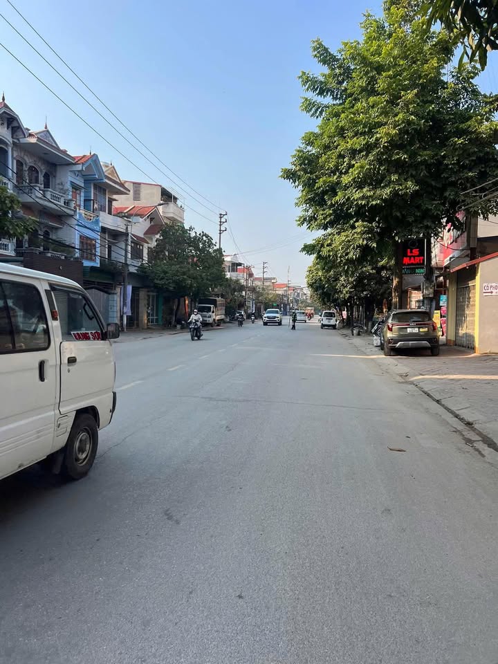 Đất mặt đường Trần Đăng Ninh 123m² giá 4 tỷ - Đầu tư sinh lời ngay!