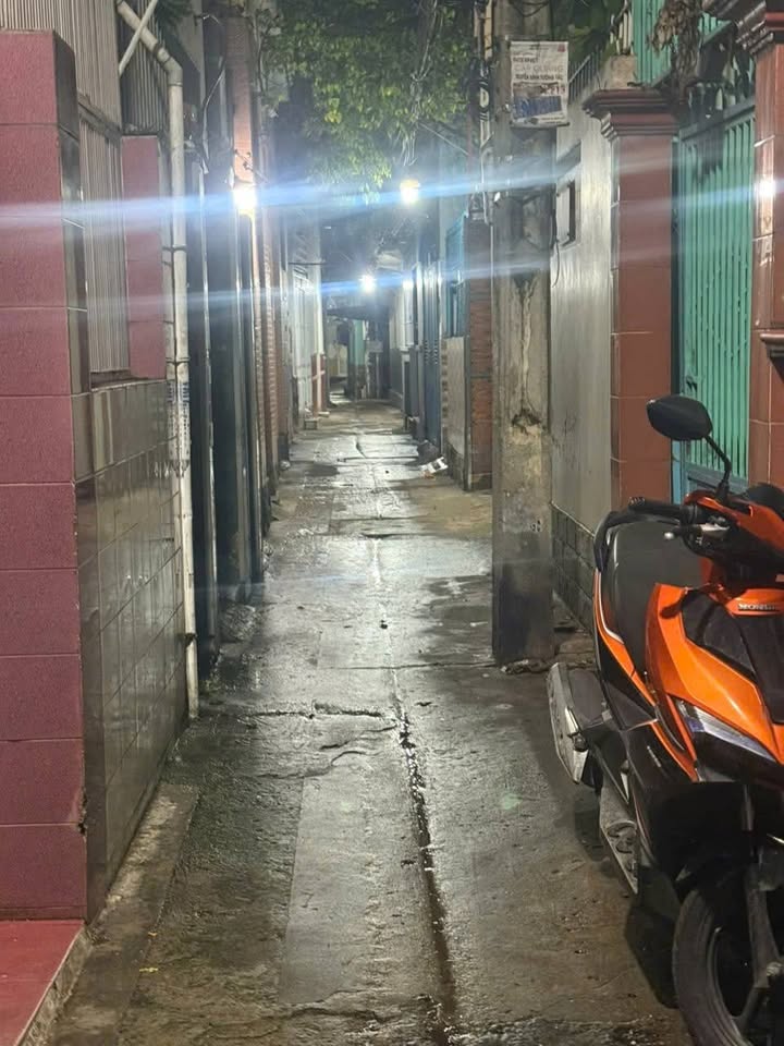 Nhà nở hậu tại Quận 3 - 42.75m² giá 9 tỷ - Sổ hồng chính chủ!