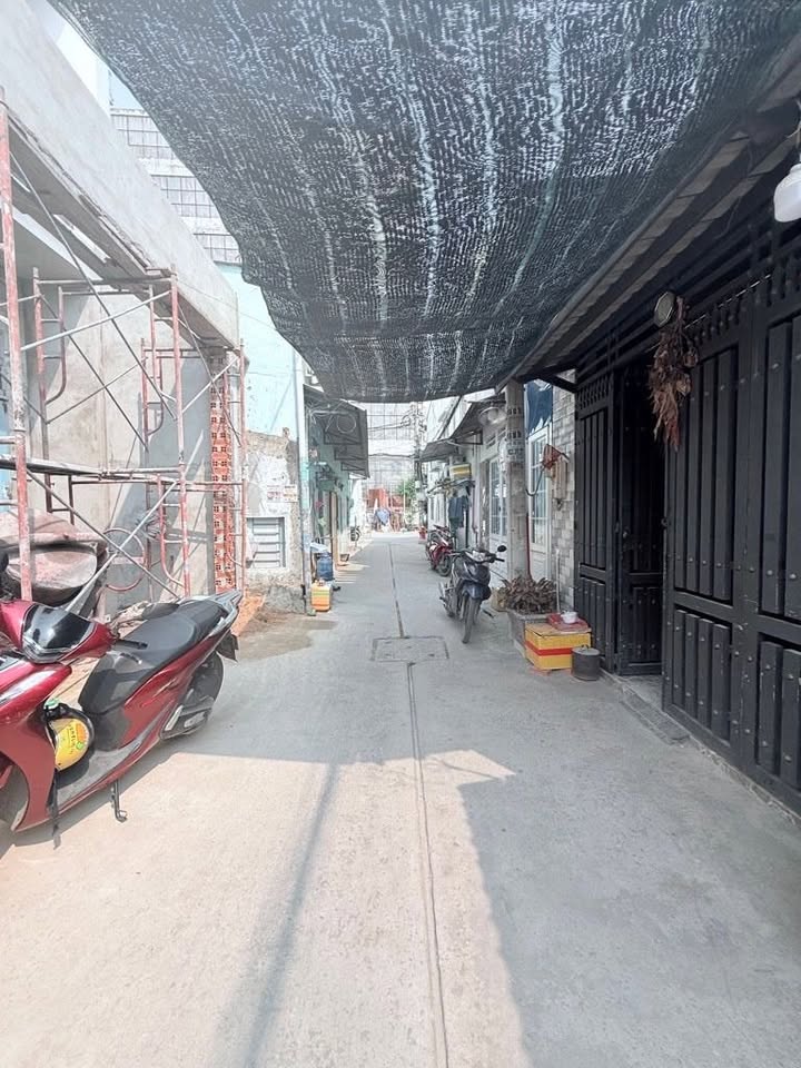 Đất bán kèm dãy nhà trọ 4PN tại Bình Tân, 68m² chỉ 5.35 tỷ - Đầu tư sinh lời ngay!