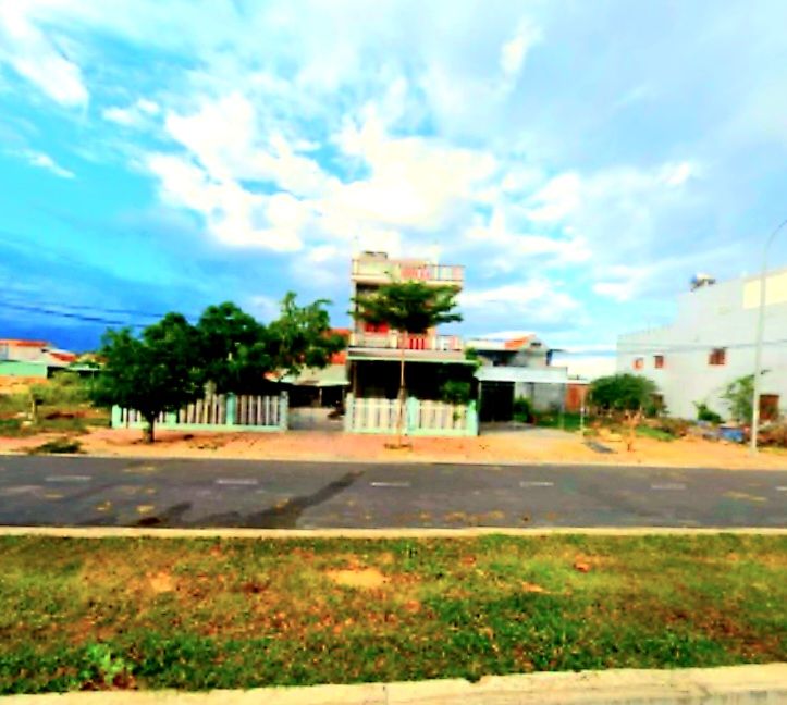 Đất nền thổ cư 200m² tại Thôn Thạch Lâm, Hòa Quang Bắc - Giá 1 tỷ có thương lượng!