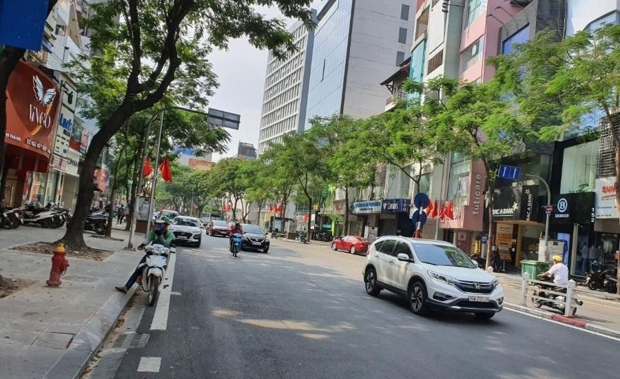 Nhà phố Thái Hà 250m² giá 60 tỷ - Vị trí đắc địa, kinh doanh sầm uất!