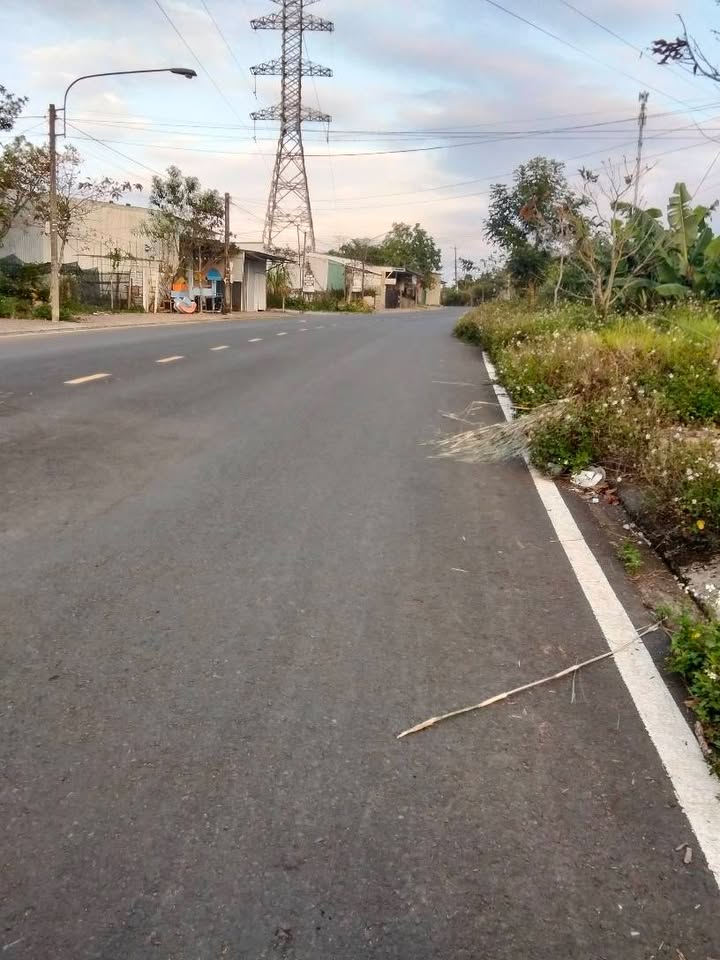 Đất nền mặt tiền đường 1/5, B'lao, Bảo Lộc 554m² giá 4 tỷ - Cơ hội đầu tư hấp dẫn!