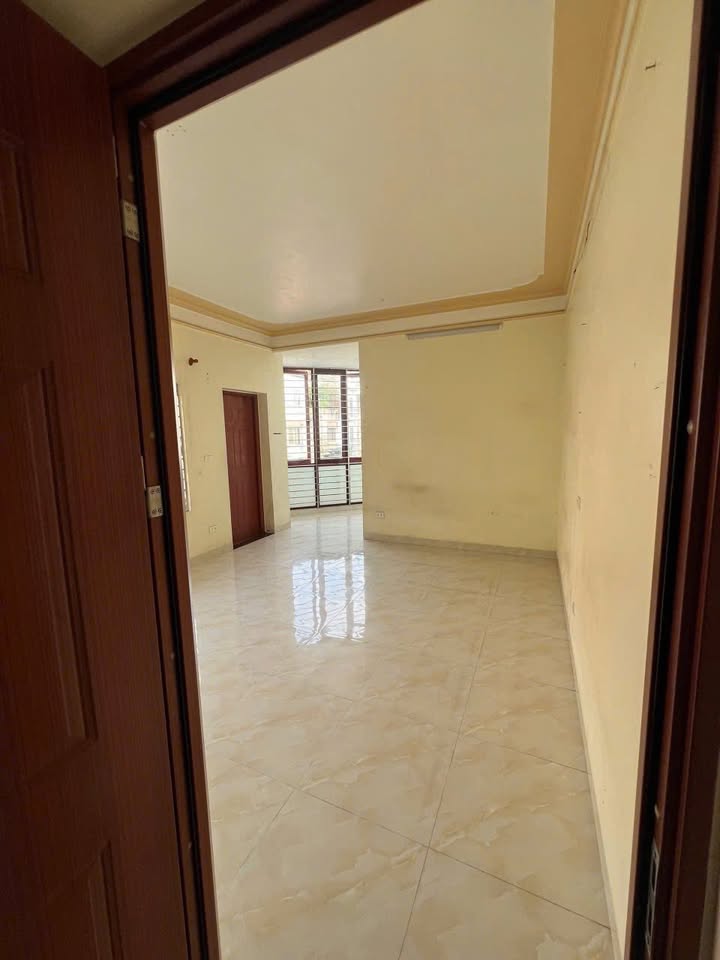 Nhà cho thuê tại Văn Phú, Hà Đông 112m² giá 26.5 triệu - Phù hợp văn phòng và công ty!