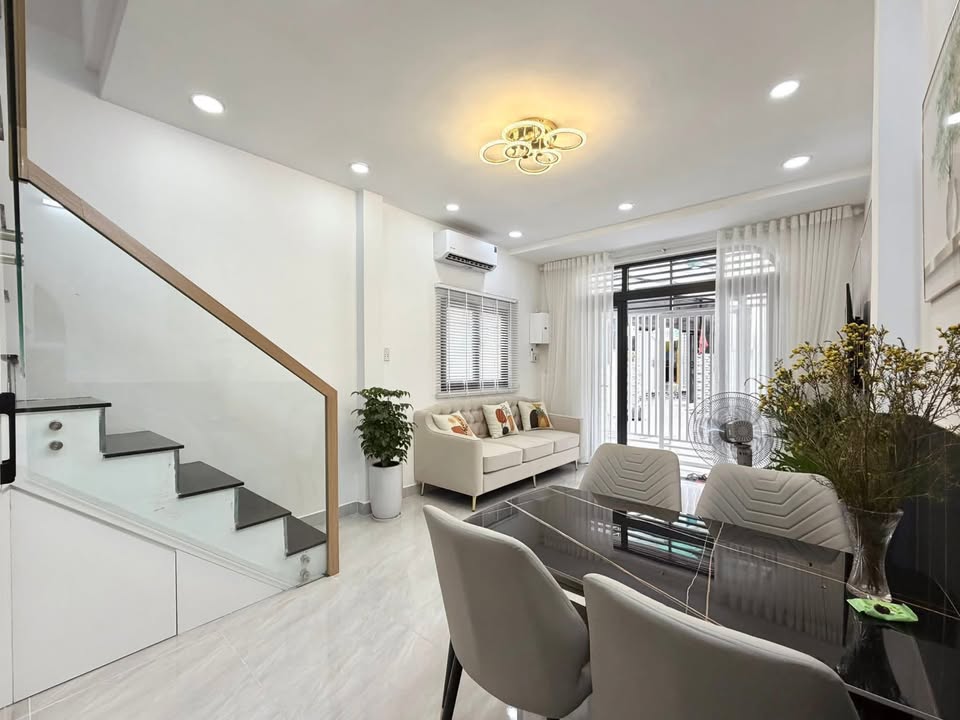 Nhà hẻm ô tô Nguyễn Văn Đậu, Bình Thạnh 29m² giá 4.75 tỷ - Đầy đủ nội thất, chỉ việc dọn vào!