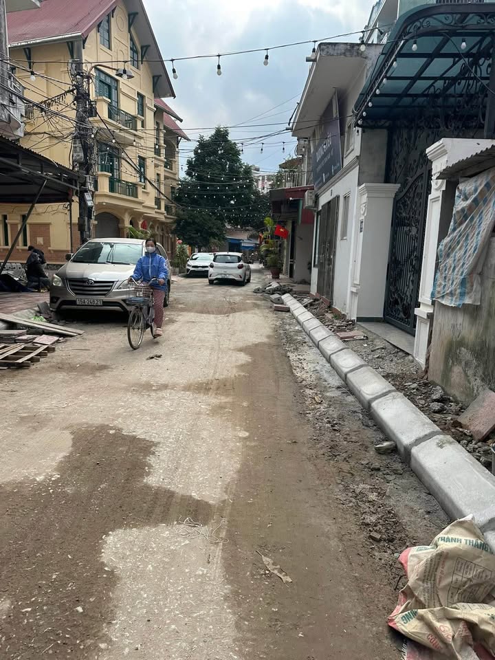 Nhà phố Vũ Chí Thắng 70m² giá 4.2 tỷ - Kinh doanh cực tốt!