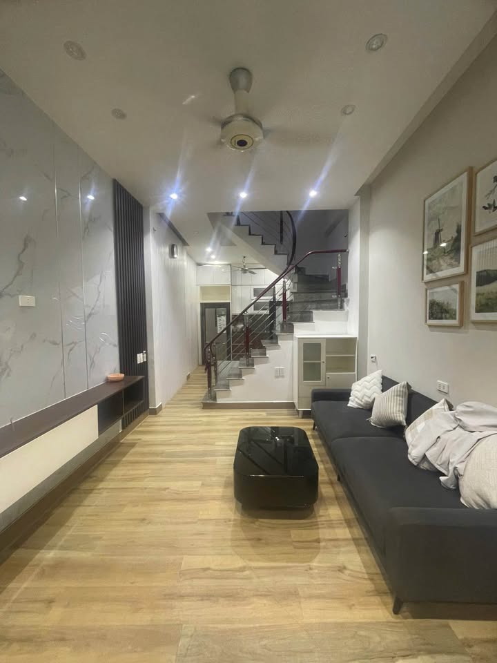 Nhà riêng 4 tầng tại Hồ Sen, Hải Phòng 39m² giá 10 triệu - Full nội thất, tiện nghi sẵn sàng ở!