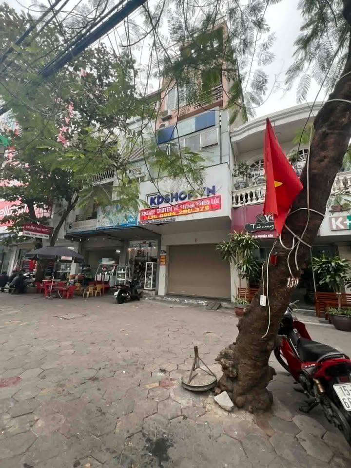 Nhà mặt đường Trần Nguyên Hãn 55m² giá 20 triệu - Kinh doanh sầm uất!