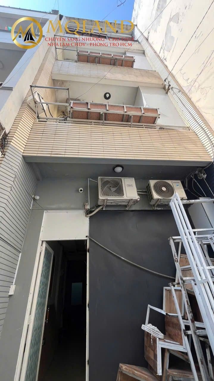 Nhà CHDV, KTX Phường 12, Quận 10, 60m² giá 230 triệu - Lợi nhuận cao, ký hợp đồng chính chủ!