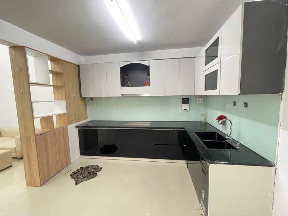 Nhà gác lửng cho thuê tại Kiệt ô tô Xuân Thủy, 63m² chỉ 6 triệu/tháng - Sân để xe rộng rãi!