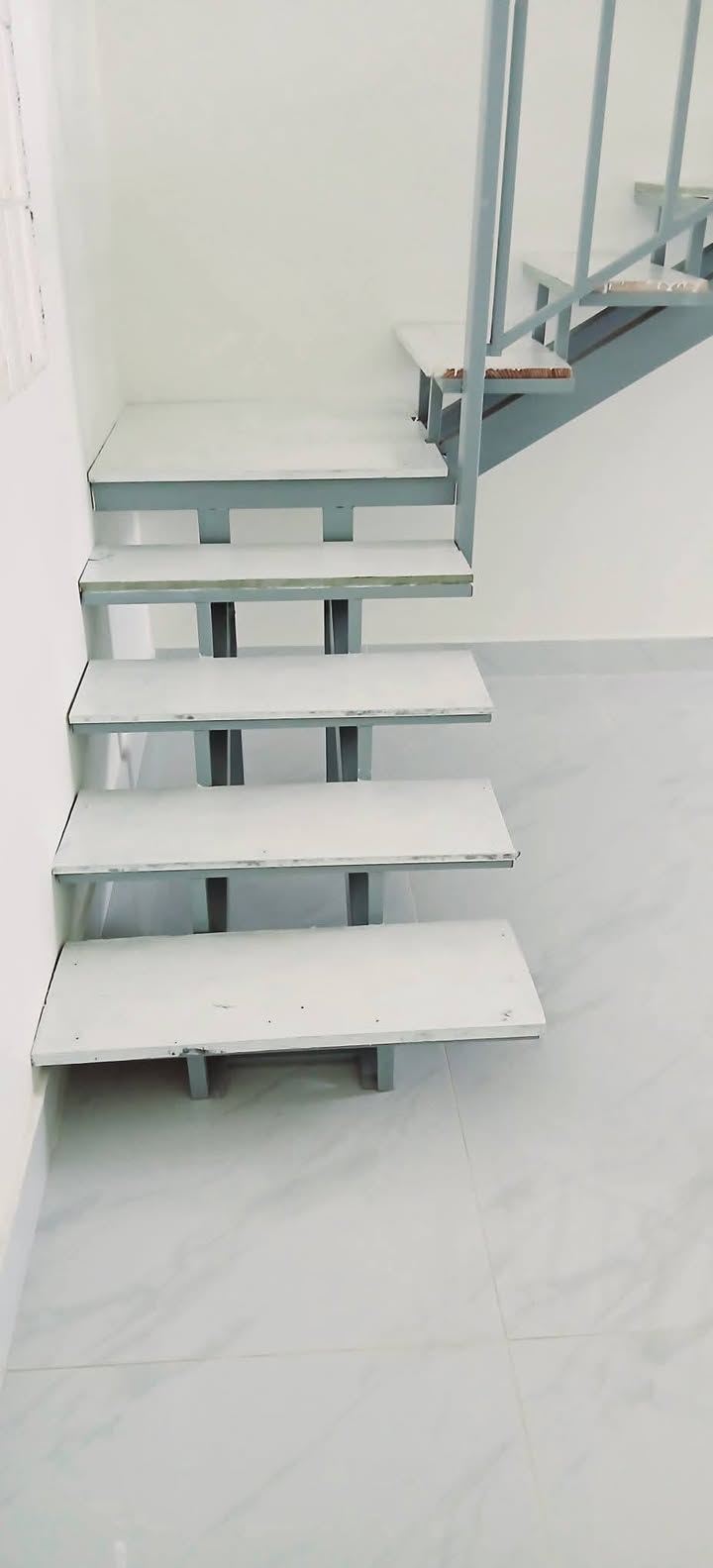 Phòng trọ tại Xô Viết Nghệ Tĩnh, Đà Lạt giá 3.5 triệu - An ninh 24/7, thoáng đãng