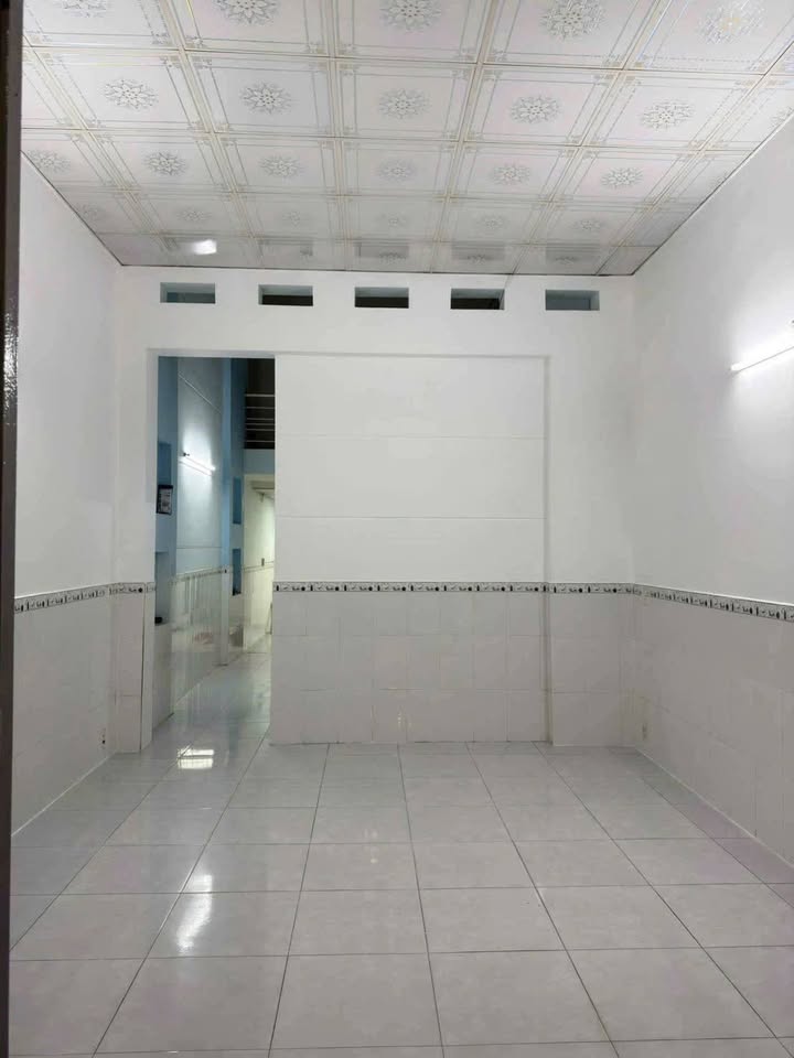 Nhà nguyên căn 2 phòng ngủ tại Tân Xuân, Hóc Môn - Chỉ 6.2 triệu/tháng!