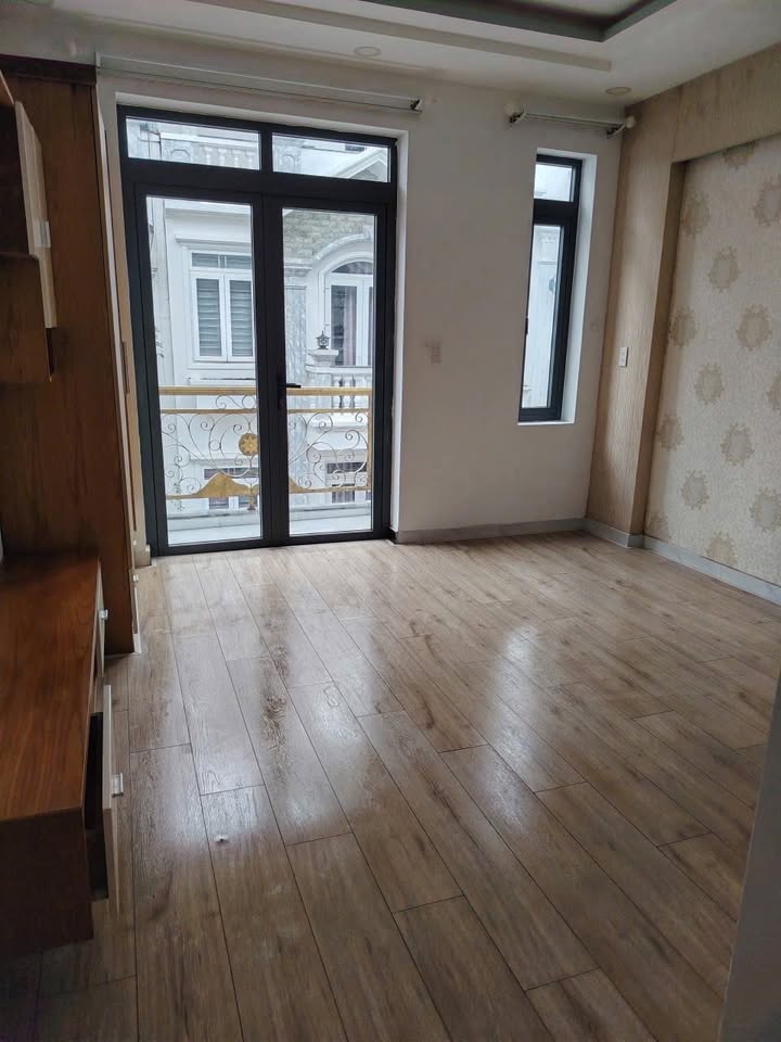 Nhà nguyên căn Nguyễn Văn Dung, Gò Vấp 6 phòng ngủ - Thích hợp khai thác CHDV!