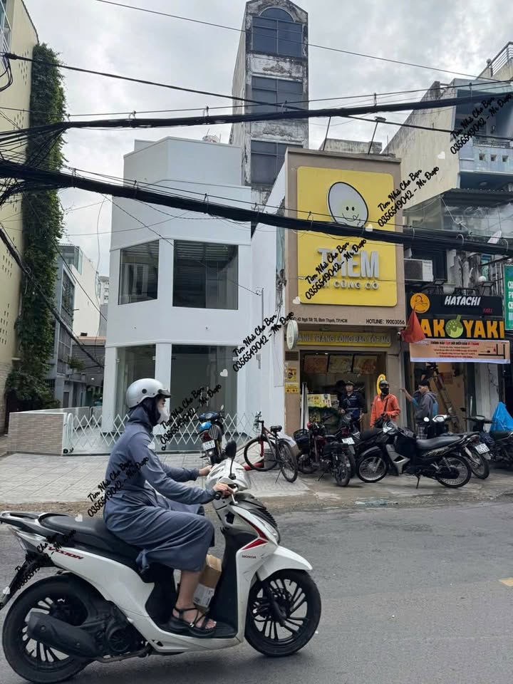 FrontHouse tại Đường Ngô Tất Tố, Quận Bình Thạnh 120m² - Góc kính 2 mặt tiền hiếm có!