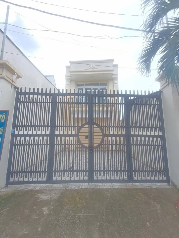 Nhà Mặt Tiền Kinh Doanh Hoàng Hữu Nam Quận 9 280m² giá 38 triệu - Phù hợp mọi ngành nghề!