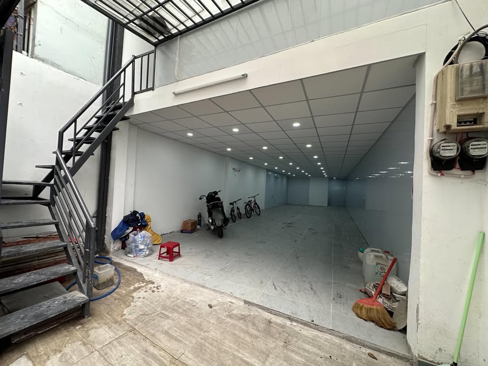 Kho hàng cho thuê Đường Cộng Hòa Tân Bình 100m² - Phù hợp kinh doanh