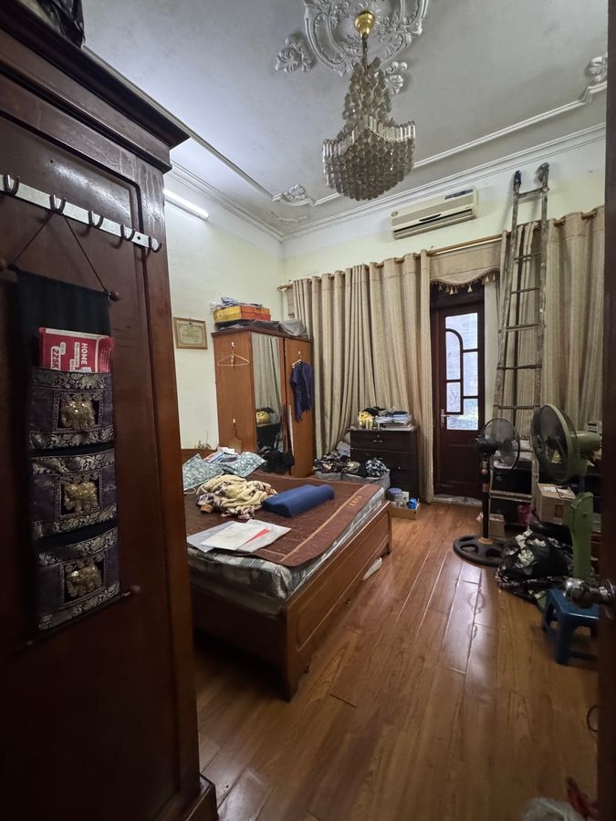 Nhà mặt phố Nguyễn Chí Thanh, Đống Đa 112m² giá 67.5 tỷ - Đầu tư sinh lời ngay!