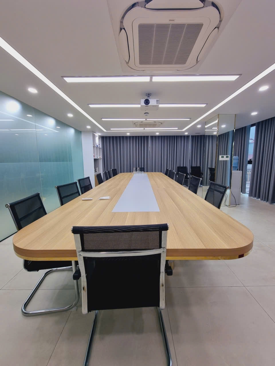 Bán toà nhà thương mại Trường Chinh 110m² giá 36 tỷ - Thiết kế 9 tầng thang máy, sẵn sàng giao dịch!