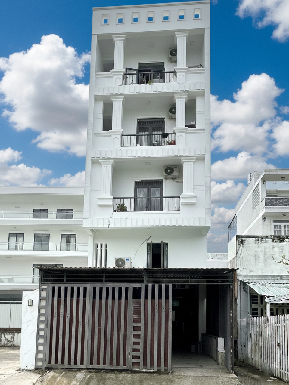 Chính chủ bán CHDV 18 phòng Vườn Lài Quận 12, 132m² giá 16.99 tỷ - Doanh thu 90 triệu/tháng!