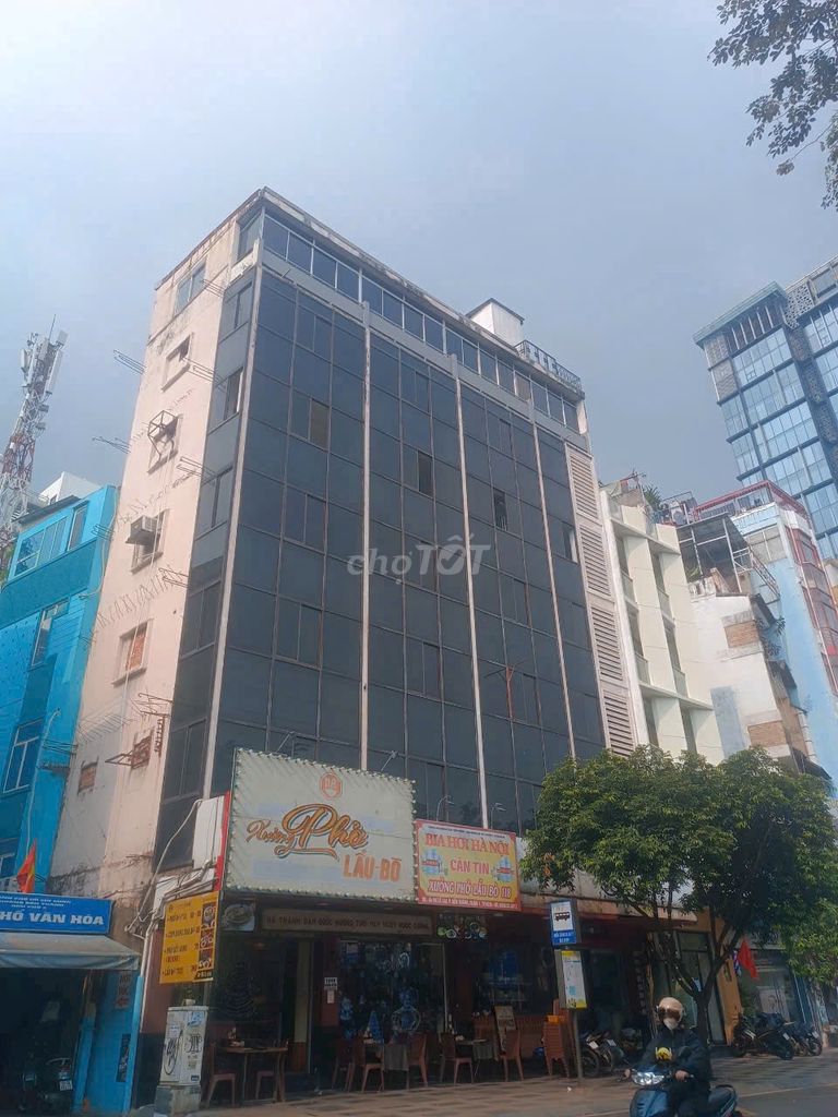 Building cho thuê tại 94 – 96 Lê Lai, Quận 1 diện tích 800m² - Kinh doanh đa ngành nghề