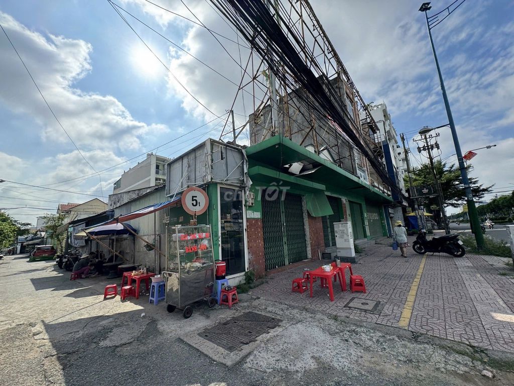 Nhà cho thuê góc 3 mặt tiền đường Trường Chinh Quận 12 - Diện tích 500m² - Kinh doanh sinh lời ngay!