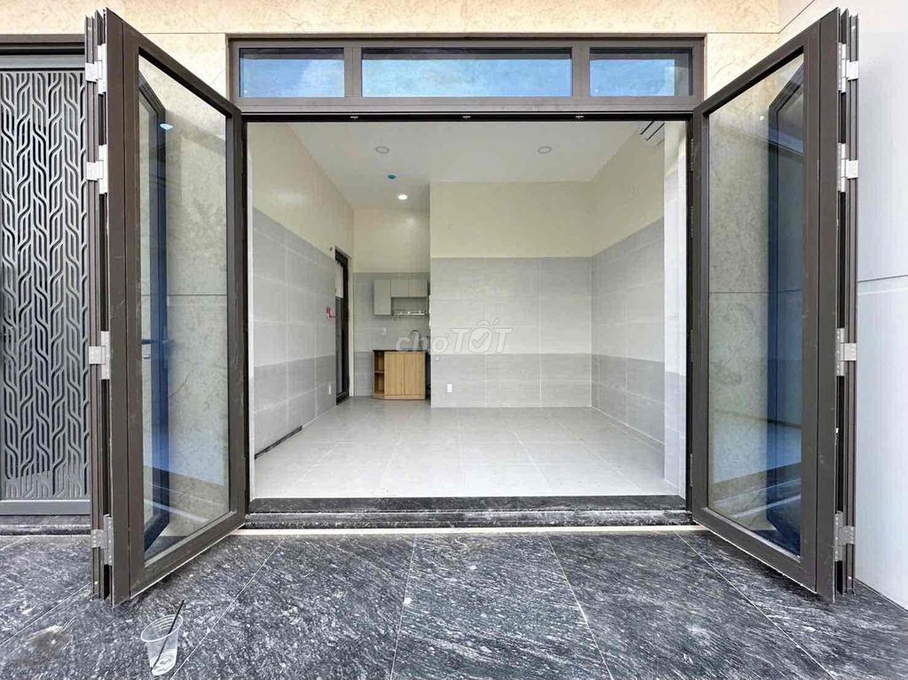 MBKD Hẻm Lớn Khu Sinh Viên Tân Phú 30m² giá 5.5 triệu - Phù hợp cho kinh doanh