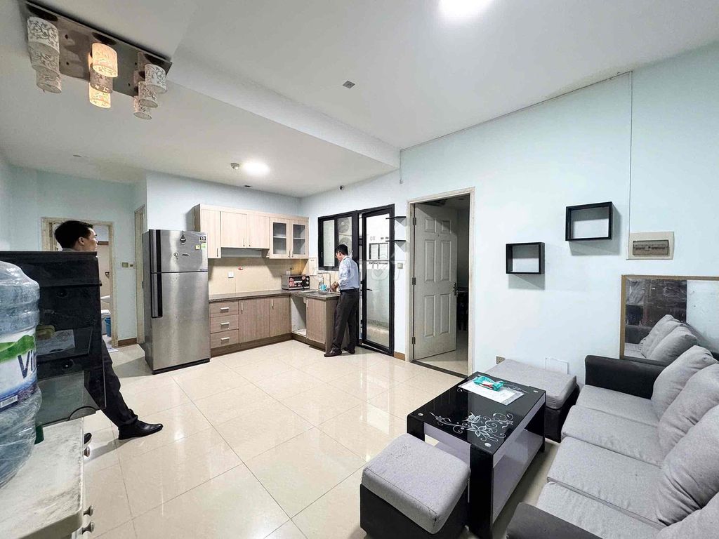 Chung Cư 2PN Lạc Long Quân 58m² giá 8.5 triệu - Có nội thất dọn vào ở ngay!