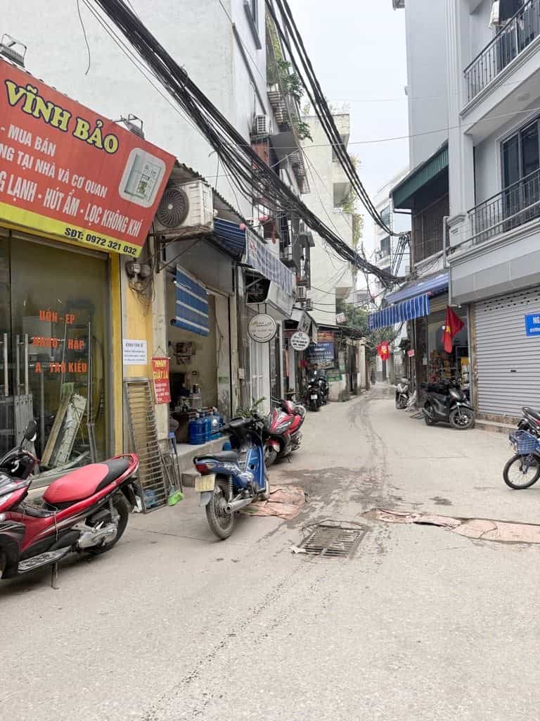 Đất Lĩnh Nam 104m² giá 22 tỷ - Mặt ngõ ô tô, kinh doanh tuyệt vời!