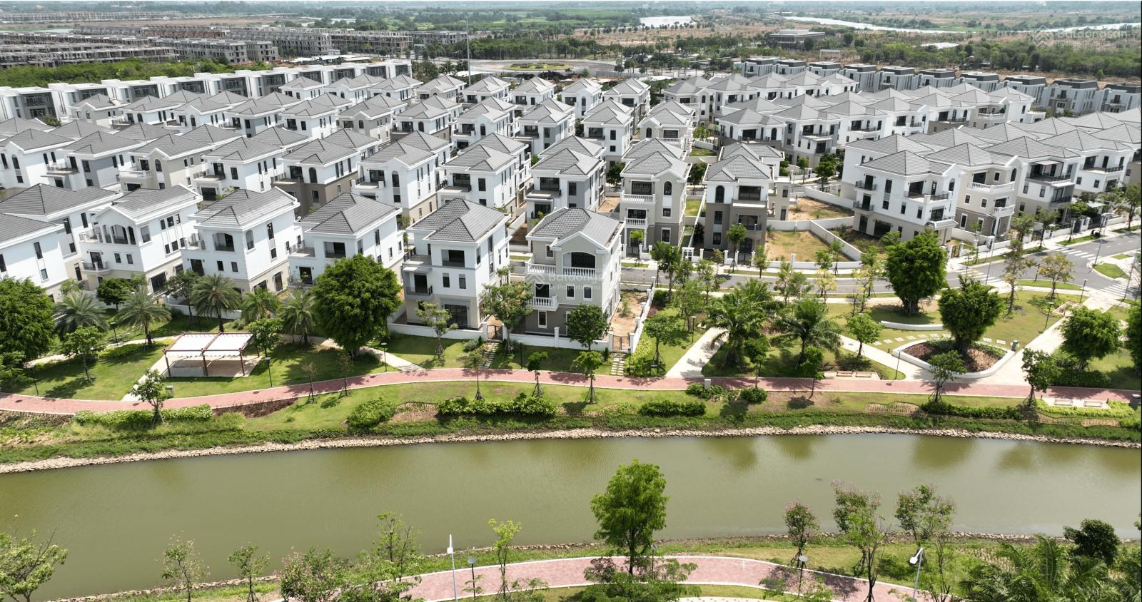 Biệt thự góc 334m² Aqua City giá 22 tỷ - Hiếm có khó tìm!