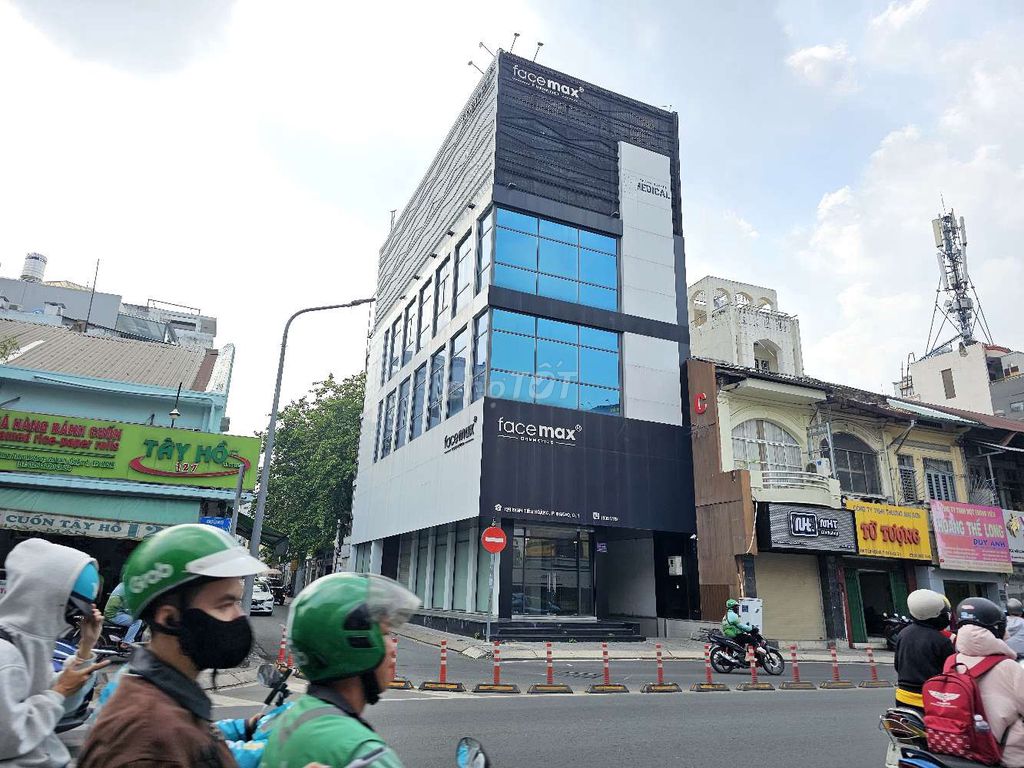 Cho thuê Building góc ngã 3 Đinh Tiên Hoàng 170.5m² giá 190 triệu - Phù hợp làm Spa hoặc Showroom!