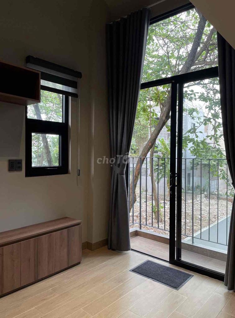 Phòng mới gác ban công 30m² giá 6 triệu - Full nội thất gần Quận 10!