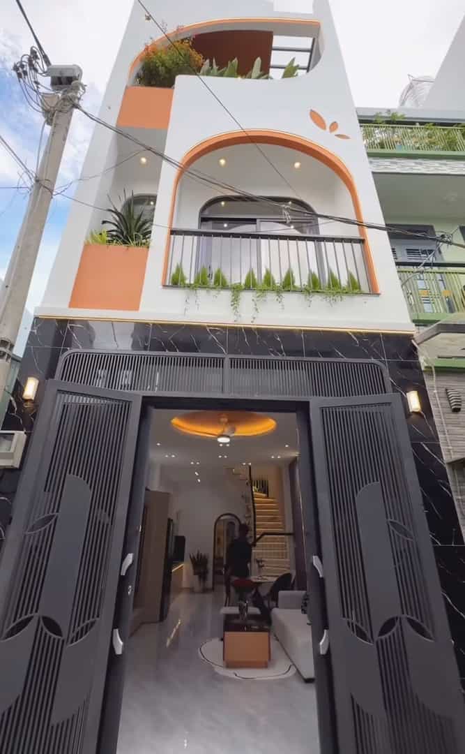 Bán nhà 2 lầu Lê Quang Định 45.5m² giá 4 tỷ - Sổ hồng riêng chính chủ