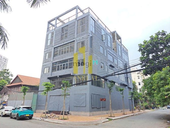 Tòa Nhà Văn Phòng 6 Lầu Trống Suốt Nguyễn Văn Hưởng 1800m² - Vị Trí Đẹp, Giá Tốt!