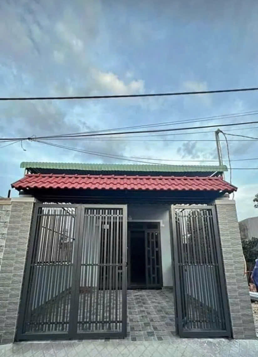 Nhà cấp 4 Thị trấn Củ Chi 100m² giá 880 triệu - Sẵn sàng vào ở ngay!