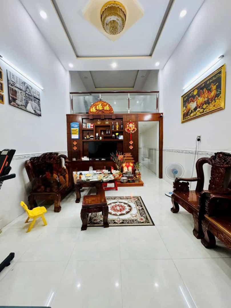 Nhà 1 tầng Bàu Cát, Quận Tân Bình 40m² giá 2 tỷ 650 triệu - Tiện nghi xung quanh đẳng cấp!