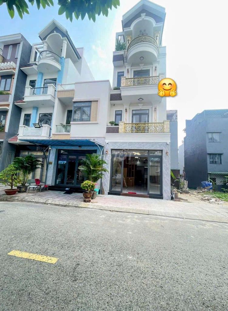 Nhà phố KDC Phú Hồng Thịnh, Bình An, Dĩ An 60,8m² giá 6,9 tỷ - Pháp lý hoàn chỉnh!