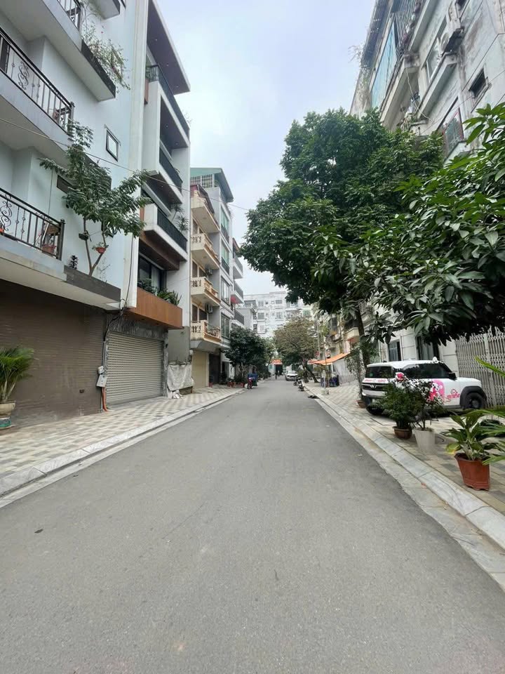 Nhà phân lô Tây Hồ 78m² giá 24.4 tỷ - Ô tô vòng quanh, vị trí đắc địa!